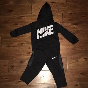 Nike Dri Fit Toddler Boys 2T sweatshirt and pants